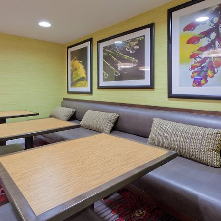 Holiday Inn Express - Neptune By Ihg Bagian luar foto