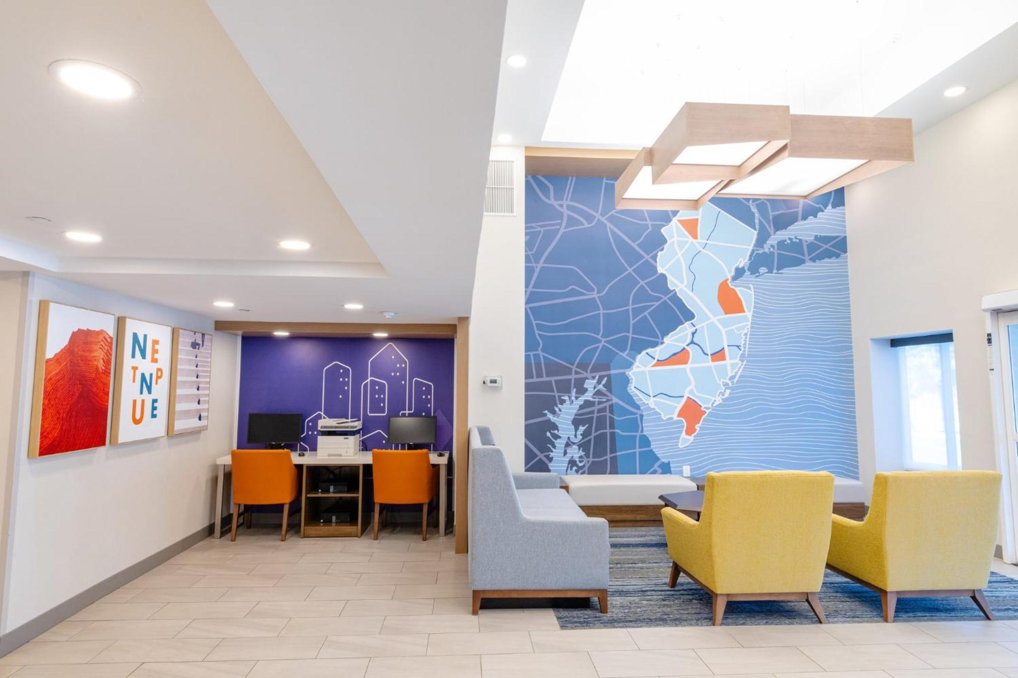 Holiday Inn Express - Neptune By Ihg Bagian luar foto