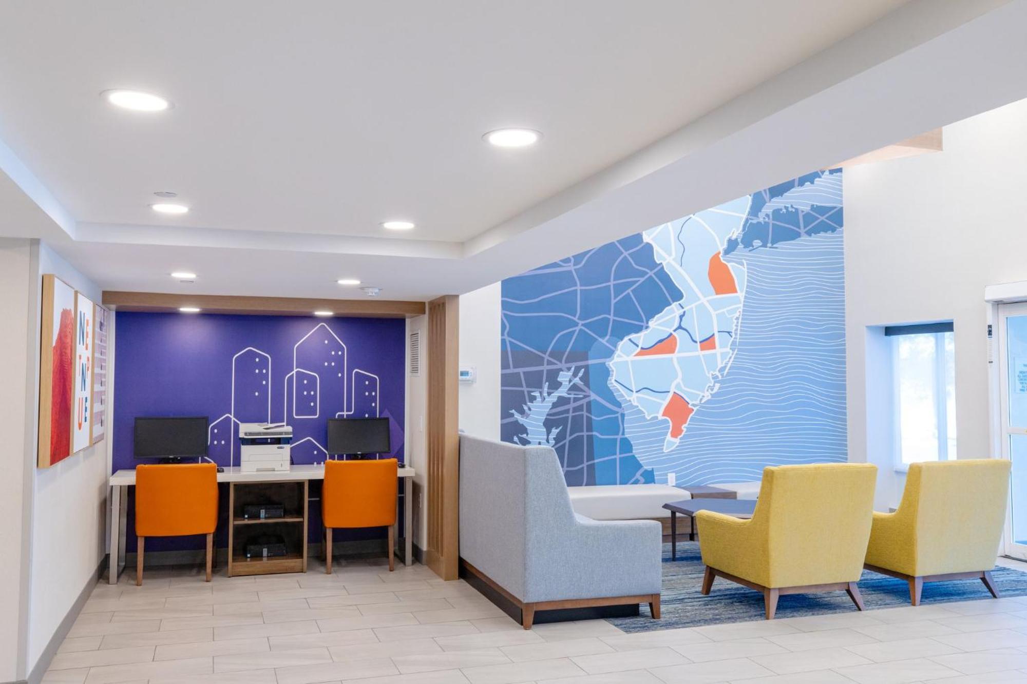 Holiday Inn Express - Neptune By Ihg Bagian luar foto
