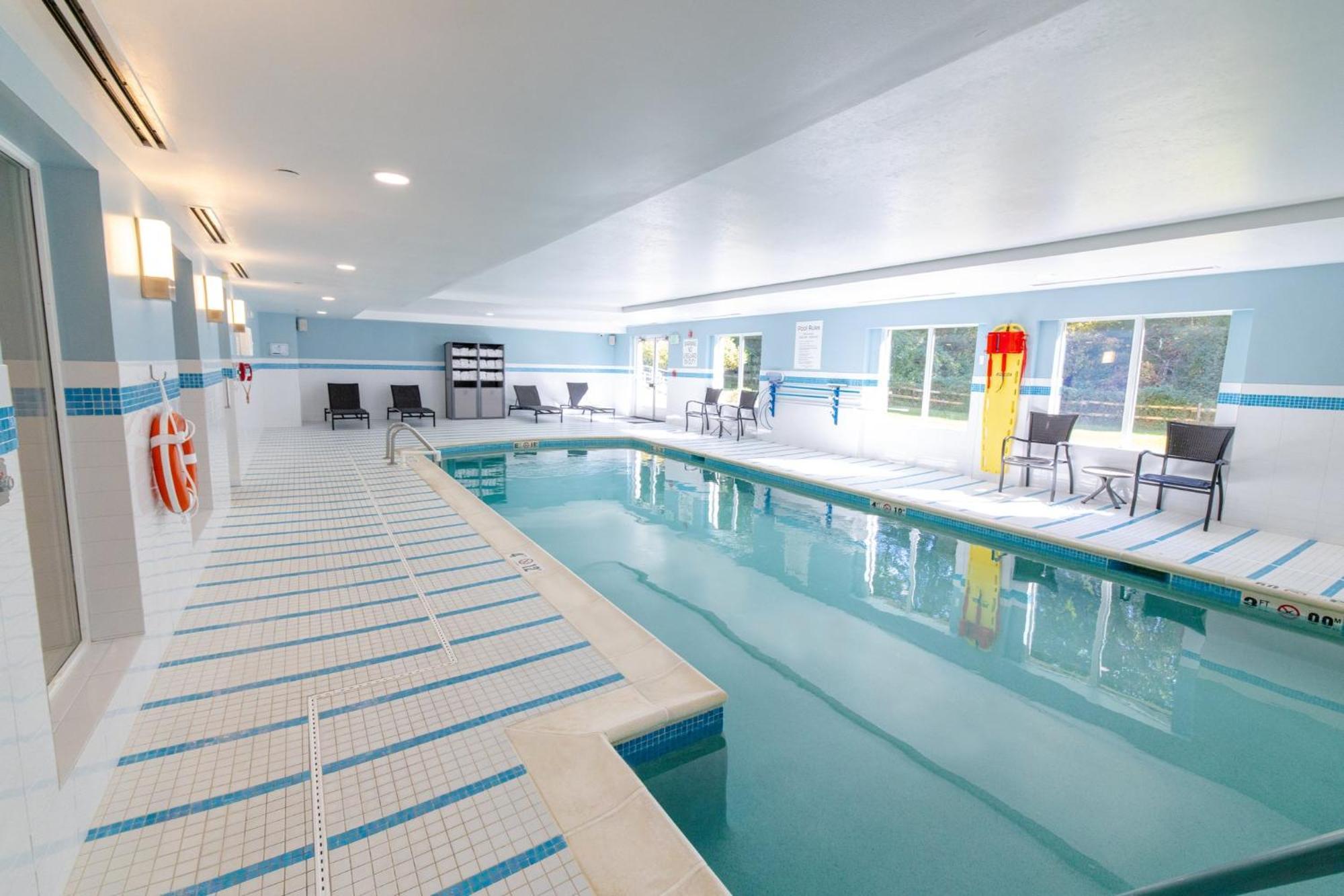 Holiday Inn Express - Neptune By Ihg Bagian luar foto